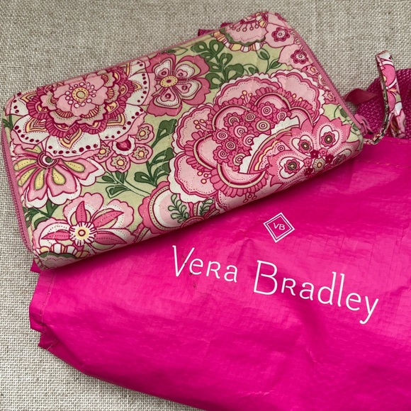 Vera Bradley Wallet - Picture 1 of 10